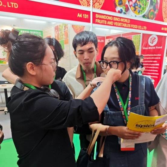 亮相越南国际食品展香飘越南西贡pg电子入口川味再启航——金宫